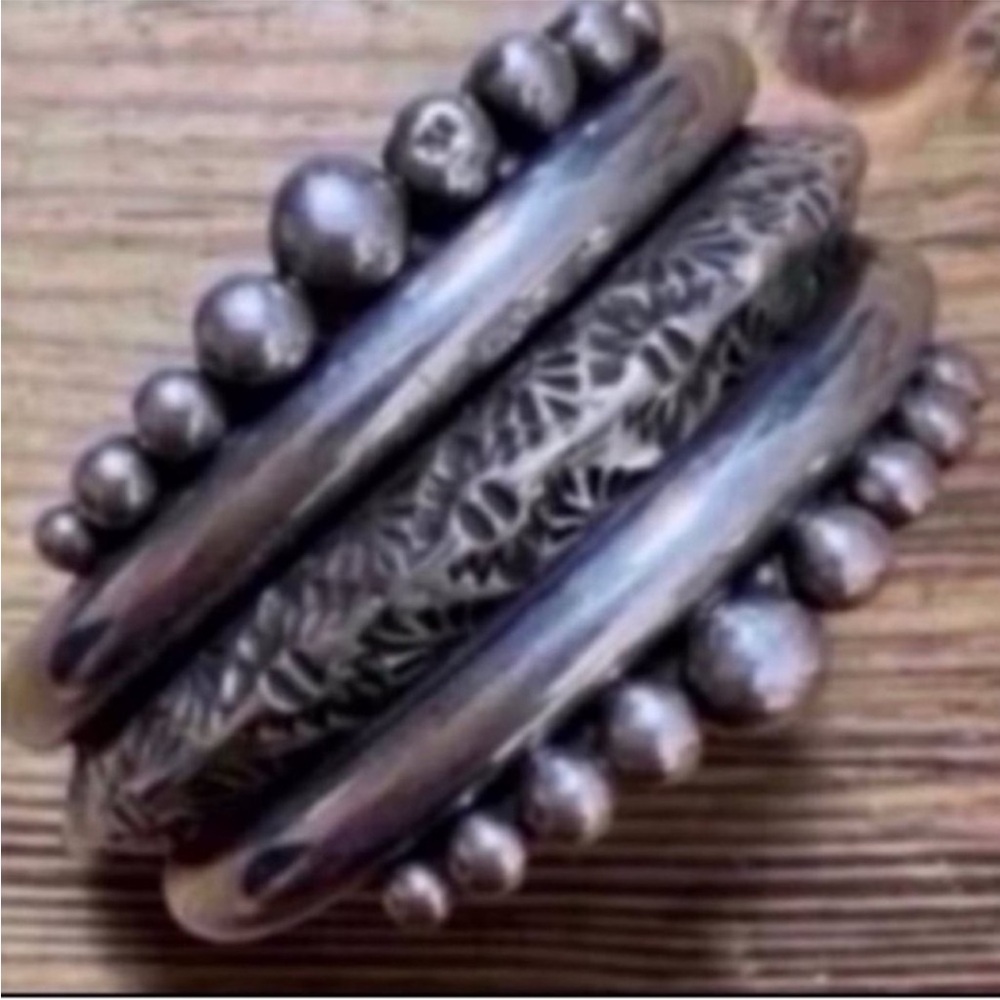 Vintage Heavy Solid Sterling Silver Cuff Bracelet - image 5